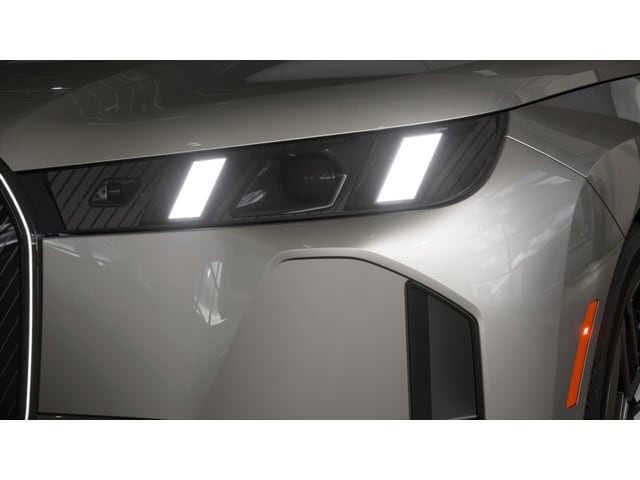 2026 BMW iX 45 - Photo 39