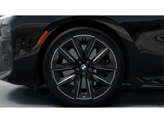 2026 BMW 7 Series 760i - Photo 7