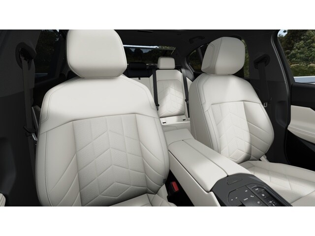 2026 Bmw 550e xDrive photo 14