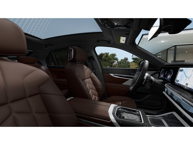2025 BMW 7 Series 760i - Photo 38