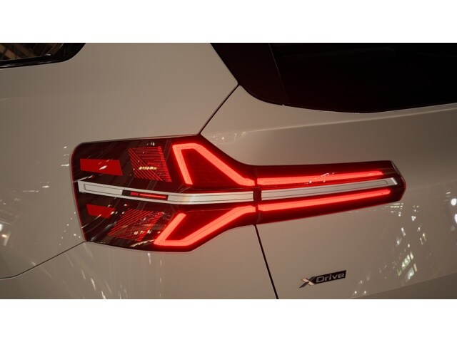 2026 BMW X3 30 - Photo 8