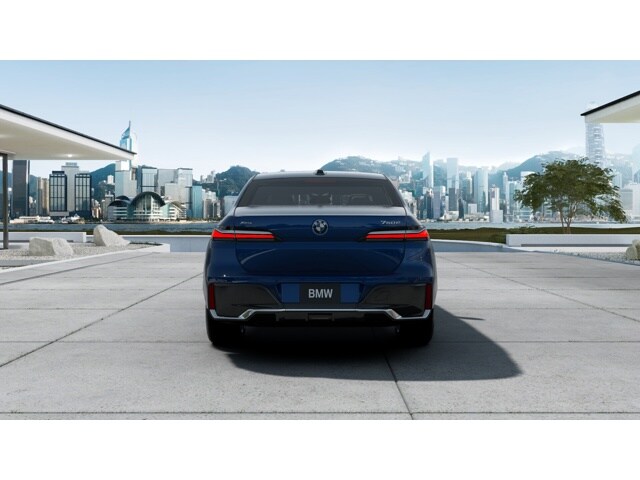 2026 BMW 7 Series 750e - Photo 21