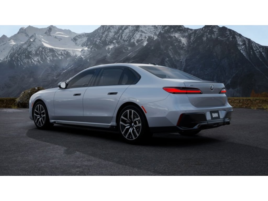 New 2025 BMW 740i xDrive Sedan
