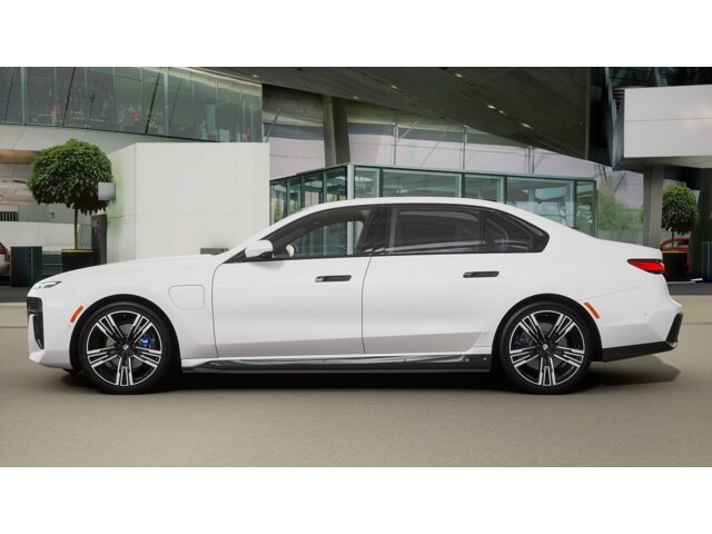 2025 BMW 7 Series 750e - Photo 21