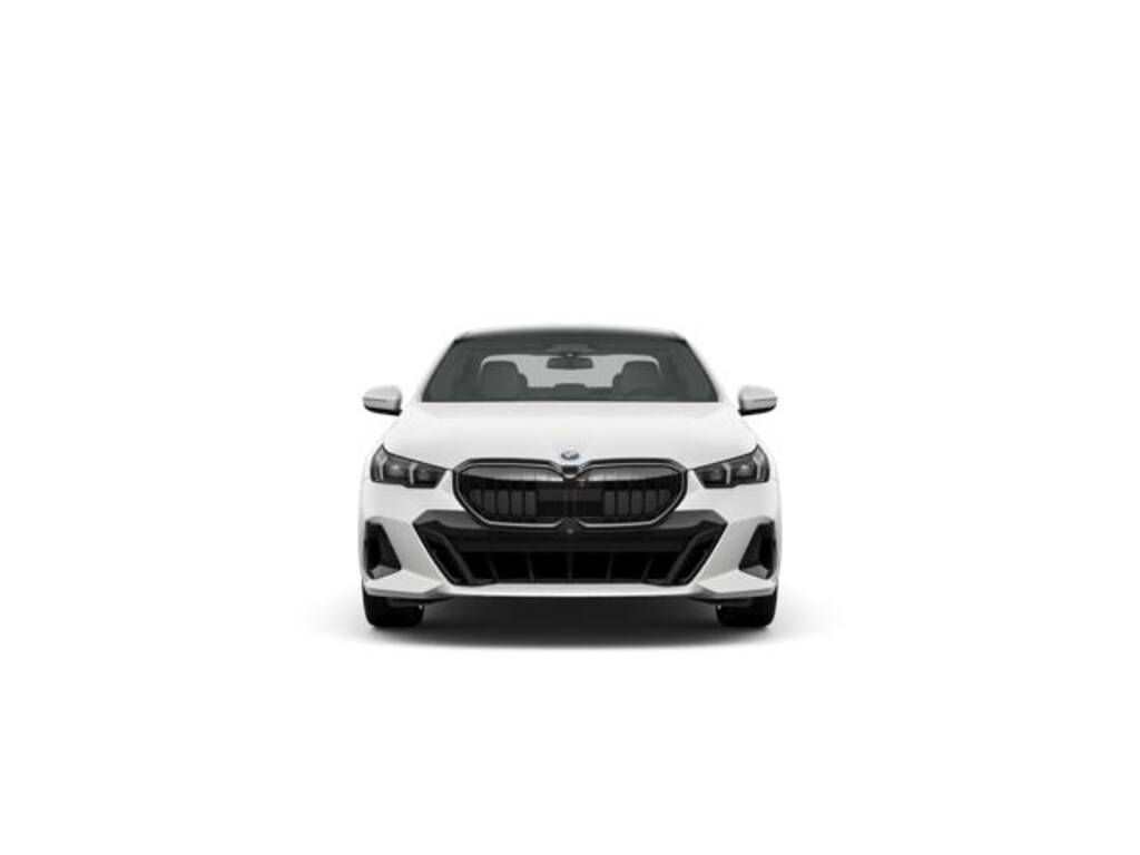 New 2026 BMW 550e xDrive Sedan