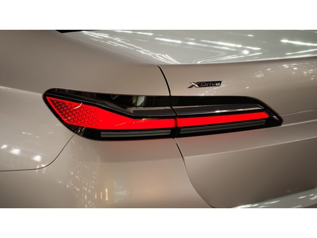 2025 BMW 7 Series 760i - Photo 52