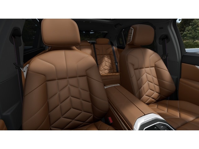 2025 BMW 7 Series 760i - Photo 28
