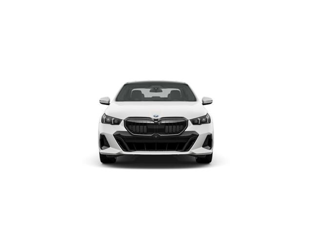 2026 Bmw 550e xDrive photo 2