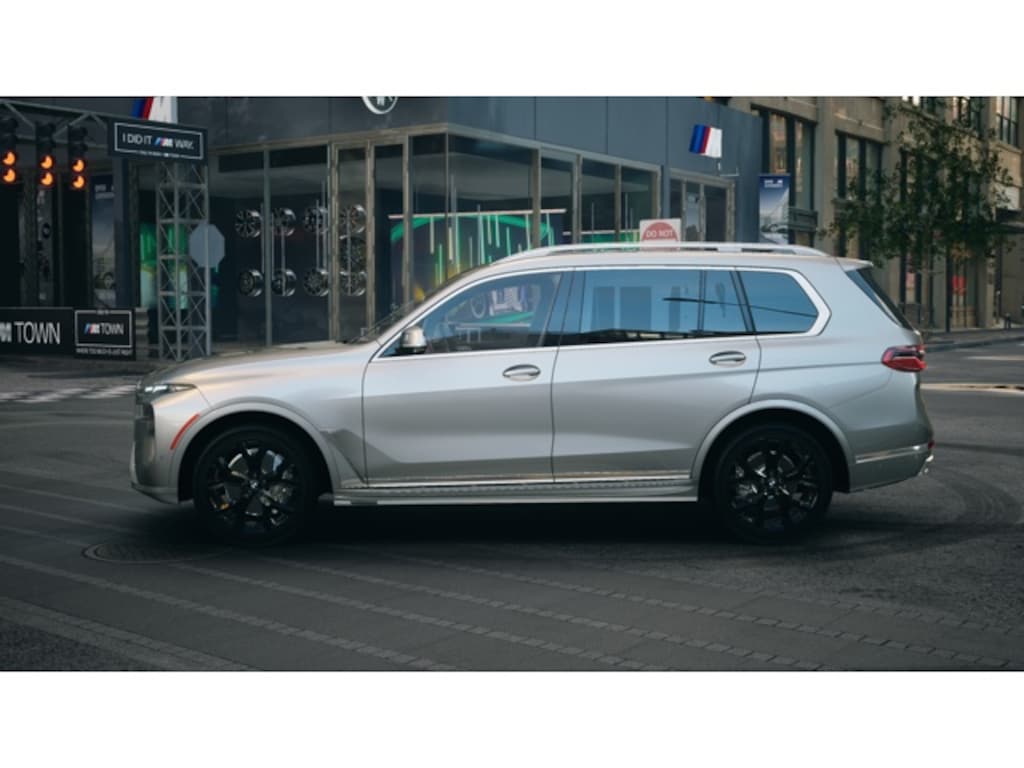 Used 2025 BMW X7 xDrive40i SUV