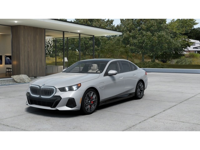 2026 BMW 5 Series 550e's photo