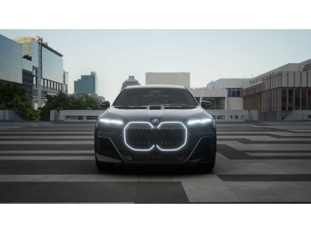 New 2026 BMW 750e xDrive Sedan