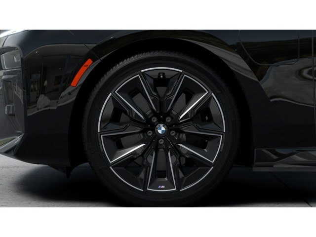 2026 BMW 7 Series 750e - Photo 40