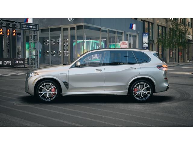 New 2026 BMW X5 PHEV xDrive50e SUV