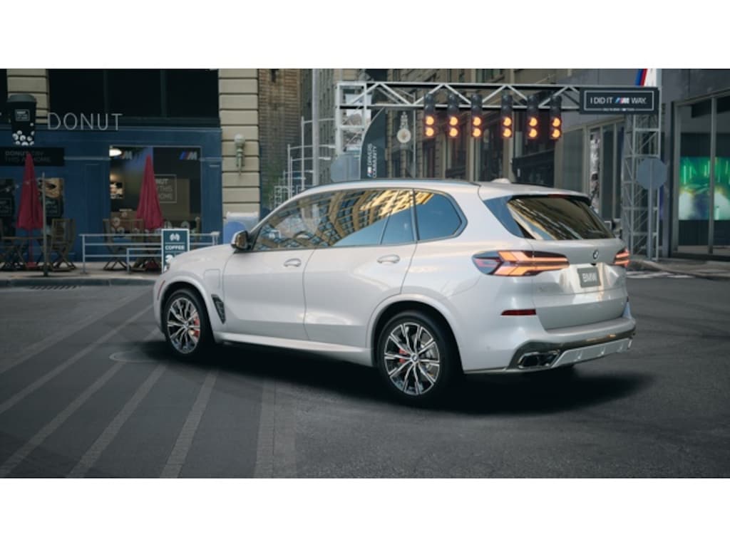 New 2026 BMW X5 PHEV xDrive50e SUV