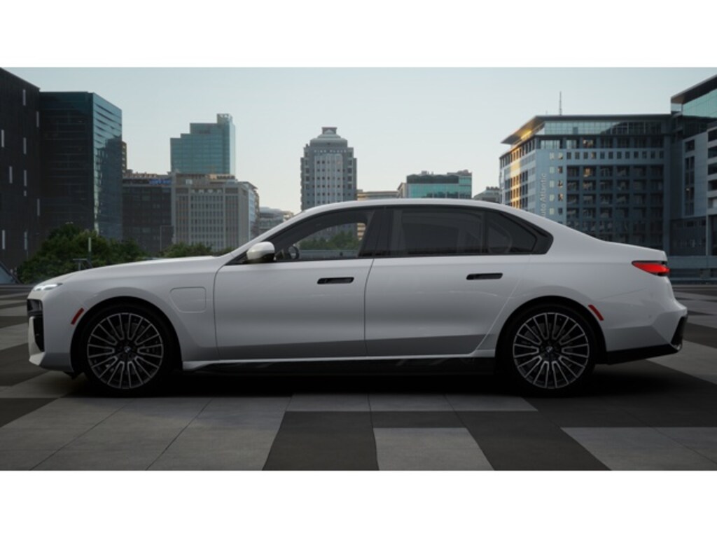 New 2026 BMW 750e xDrive Sedan