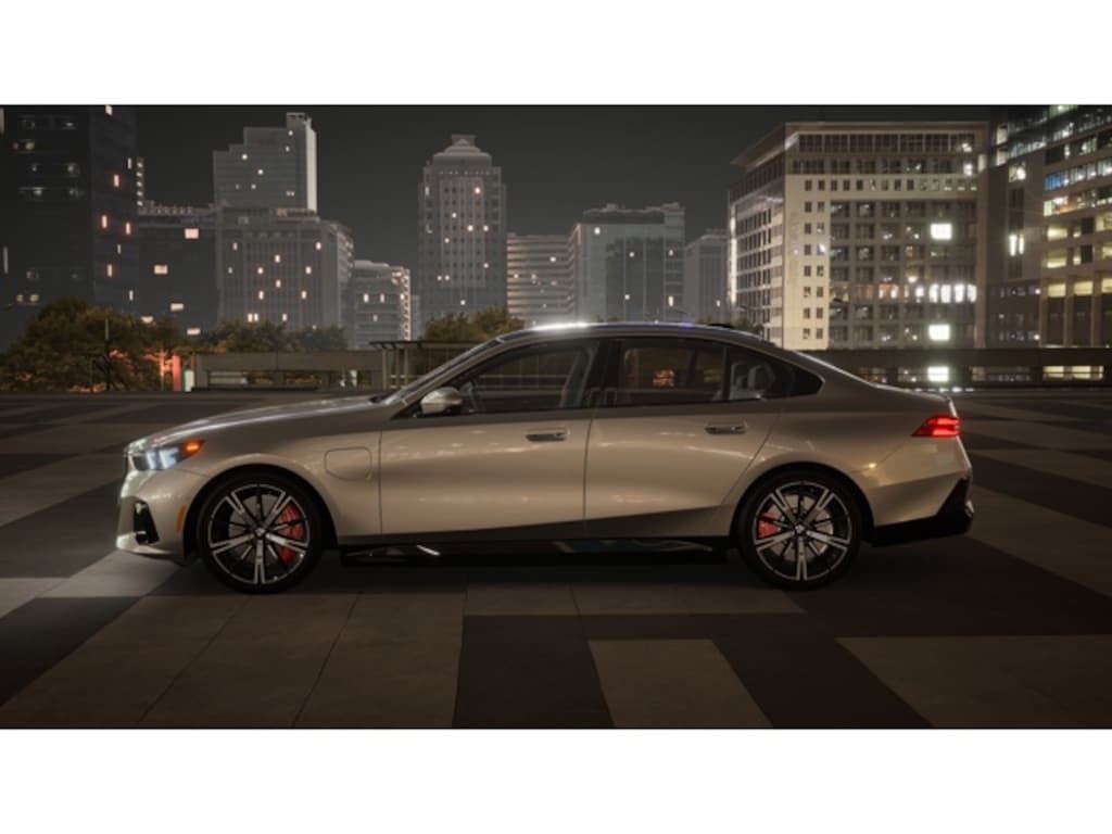 New 2026 BMW 550e xDrive Sedan