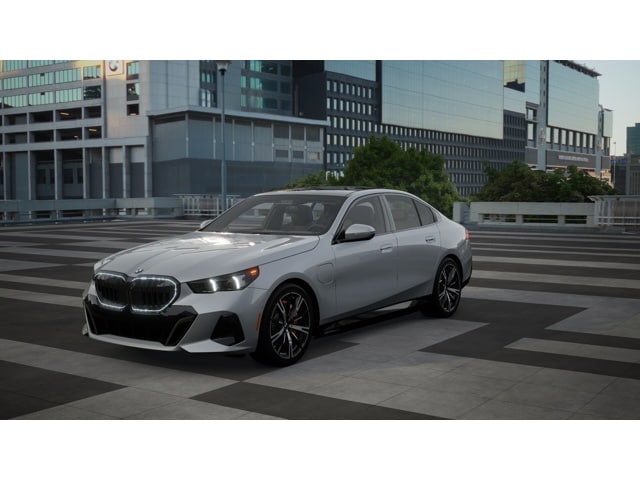 2026 BMW 5 Series 550i Hero Image