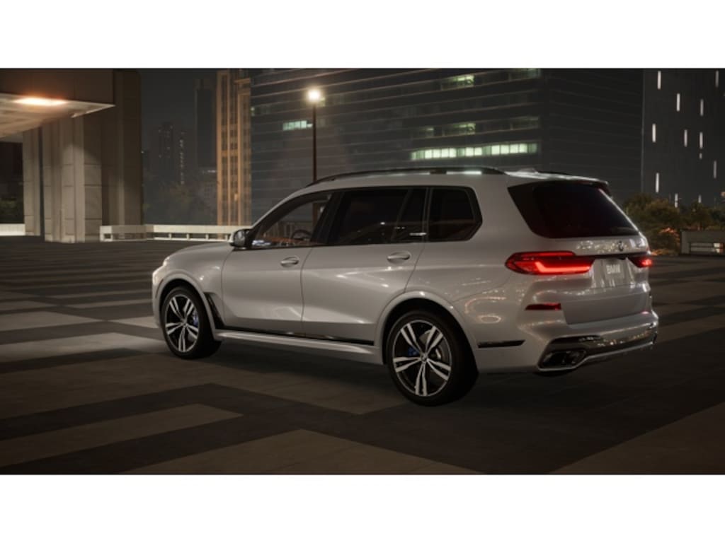New 2026 BMW X7 M60i SUV
