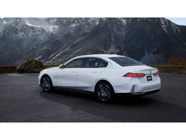 2026 Bmw 530i Sedan photo 2