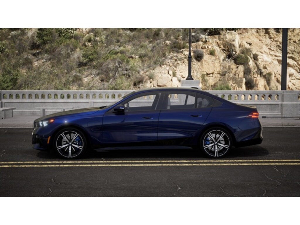 New 2027 BMW 550e xDrive Sedan