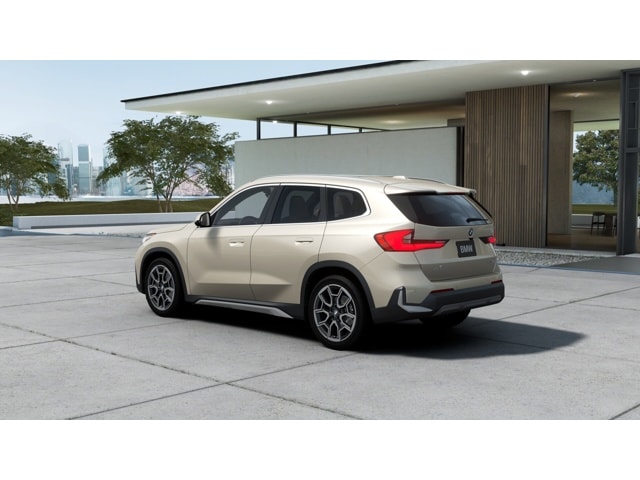 2026 BMW X1 28i's photo