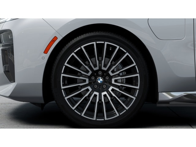 2026 BMW 7 Series 750e - Photo 8