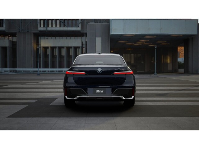 2026 BMW 7 Series 750e - Photo 34