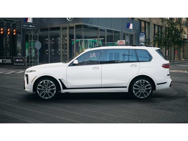2026 Bmw X7 M60i photo 4