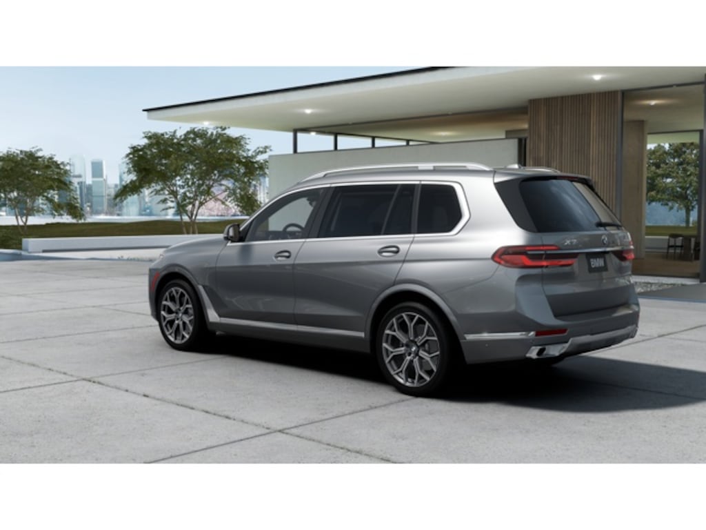 New 2026 BMW X7 SUV