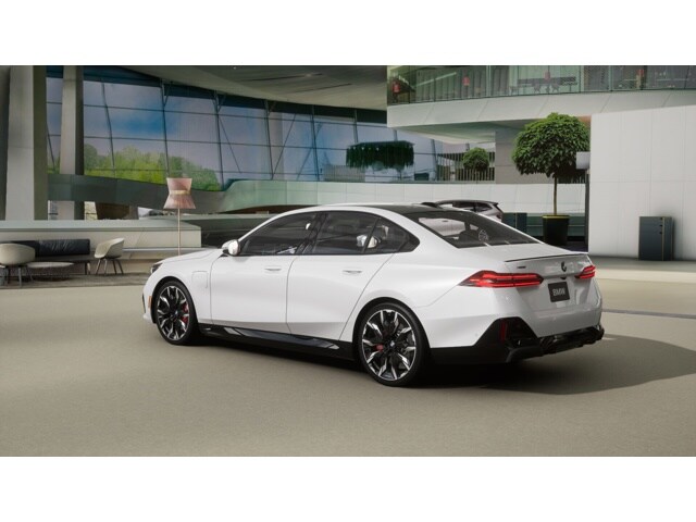 2026 Bmw 550e xDrive photo 2