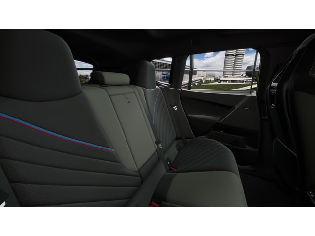 2026 BMW iX 60 - Photo 32