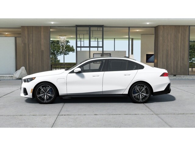 2026 Bmw 550e xDrive photo 4