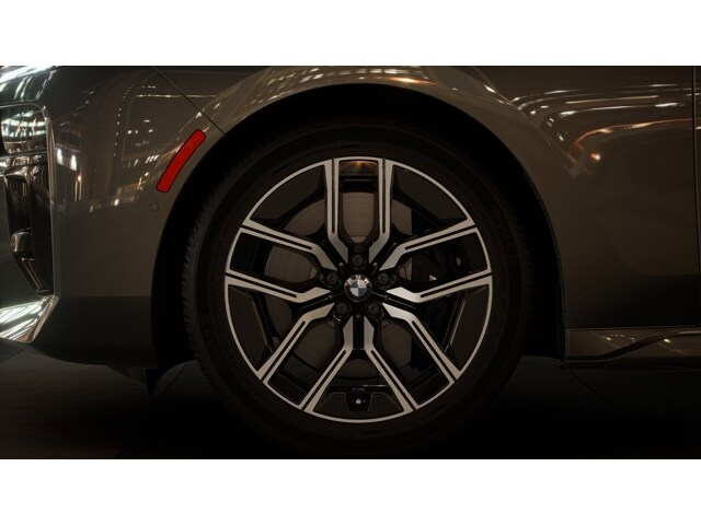 2026 BMW 7 Series 760i - Photo 50