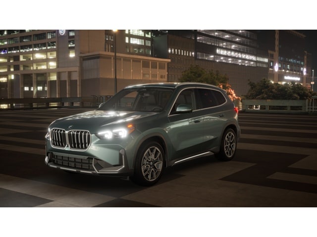 2026 BMW X1 28i's photo