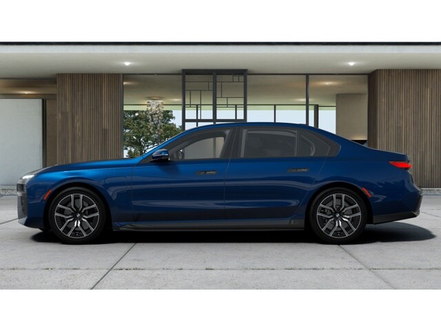 2026 Bmw 750e photo 4