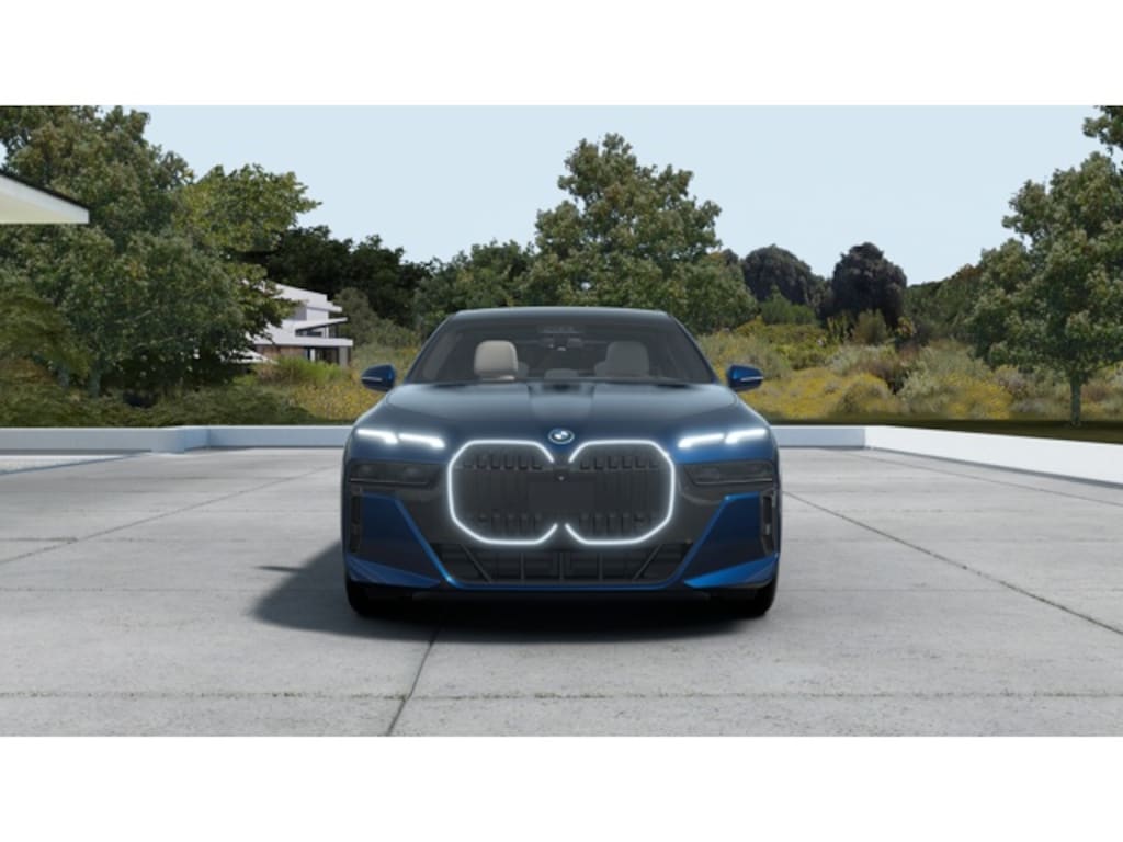New 2026 BMW 750e xDrive Sedan