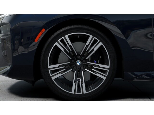 2025 BMW 7 Series 760i - Photo 24