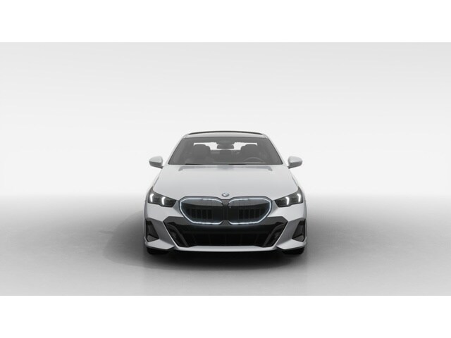 2026 Bmw 550e xDrive photo 3