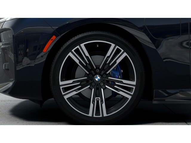 2025 BMW 7 Series 750e - Photo 27