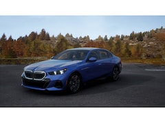 2026 BMW 550e xDrive Sedan