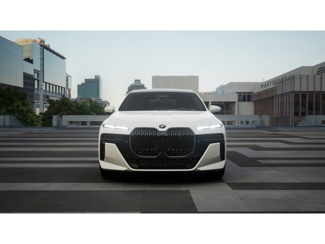 2026 BMW 7 Series 740i - Photo 15