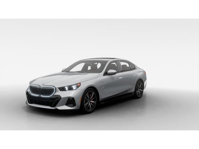 2026 BMW 5 Series 550e's photo