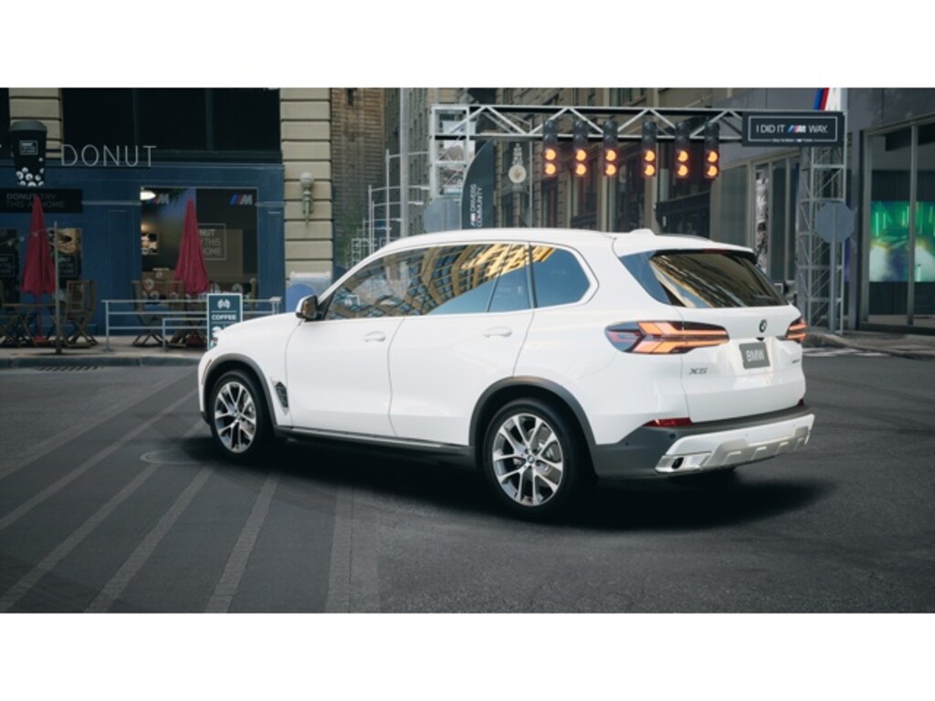 New 2026 BMW X5 sDrive40i SUV