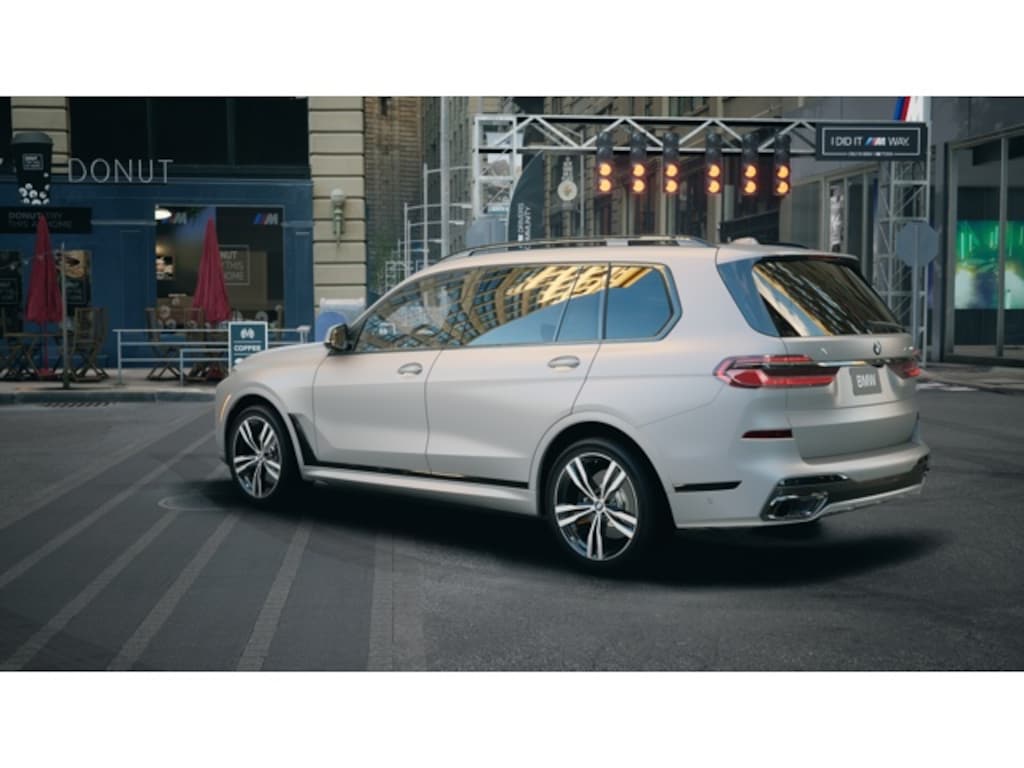 New 2026 BMW X7 xDrive40i SUV