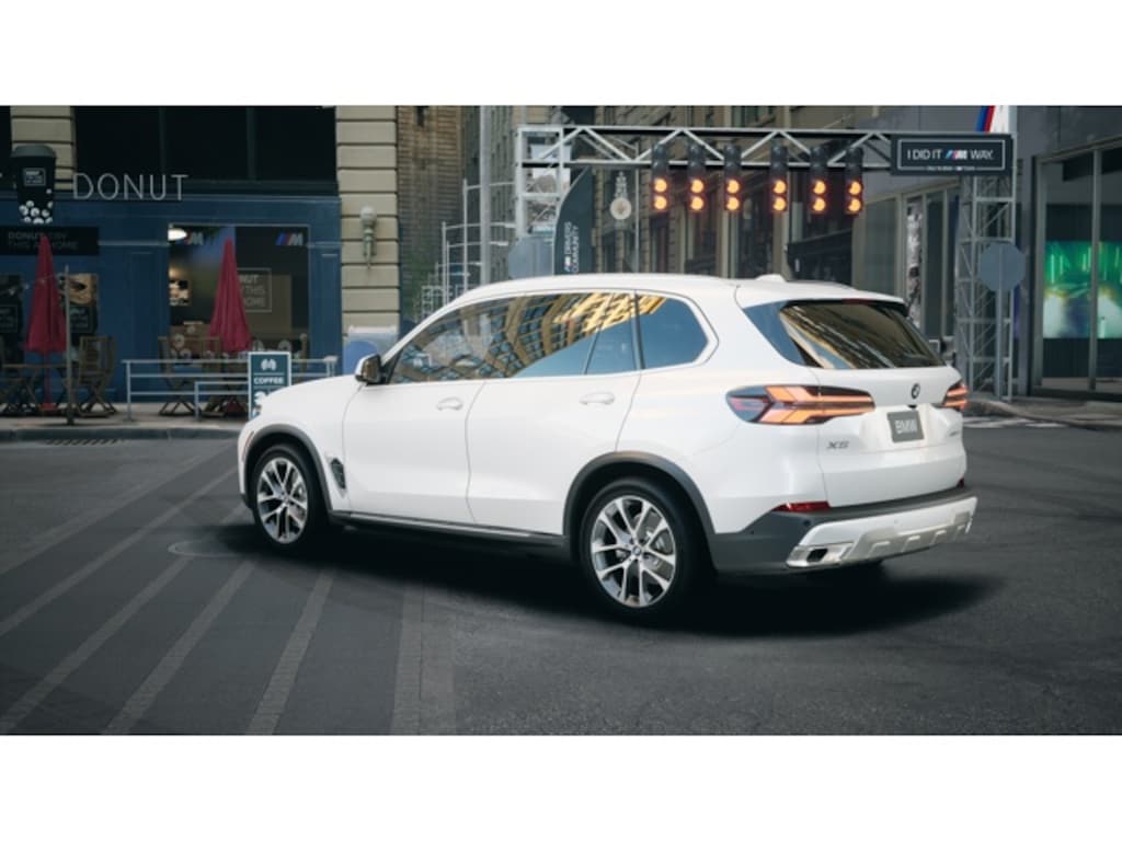 New 2026 BMW X5 xDrive40i SUV