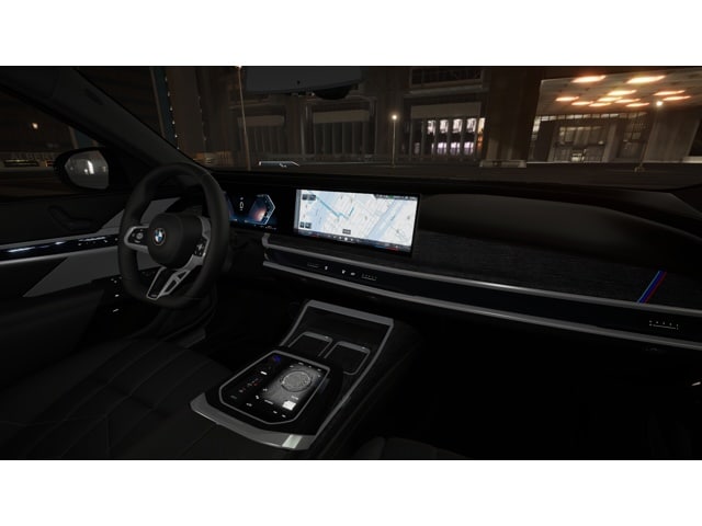 2025 BMW 7 Series 760i - Photo 14