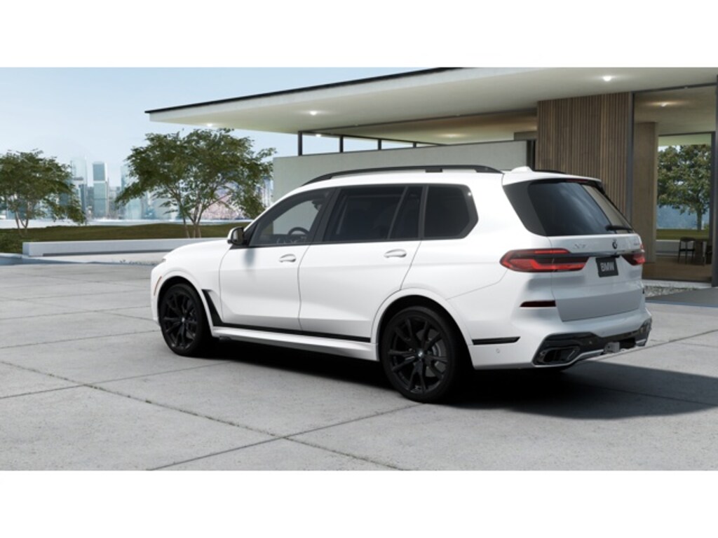New 2026 BMW X7 SUV