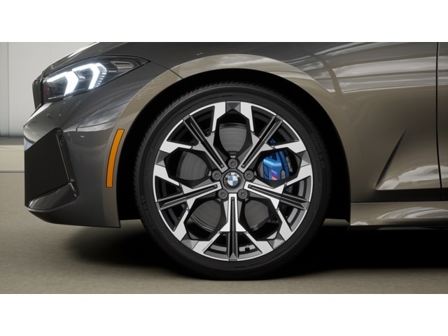 2026 BMW 3 Series 330i - Photo 35