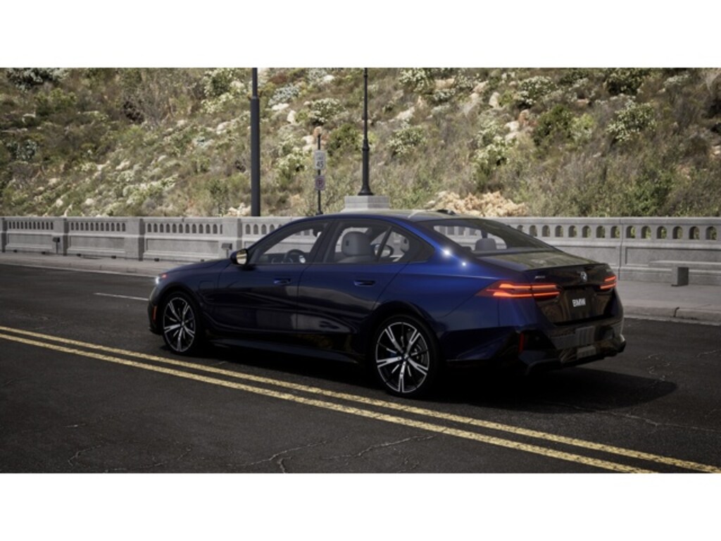 New 2027 BMW 550e xDrive Sedan