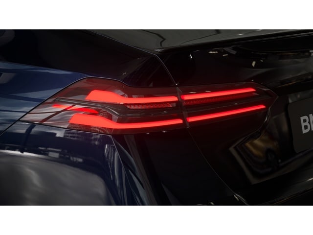 2025 BMW 5 Series 530i - Photo 25